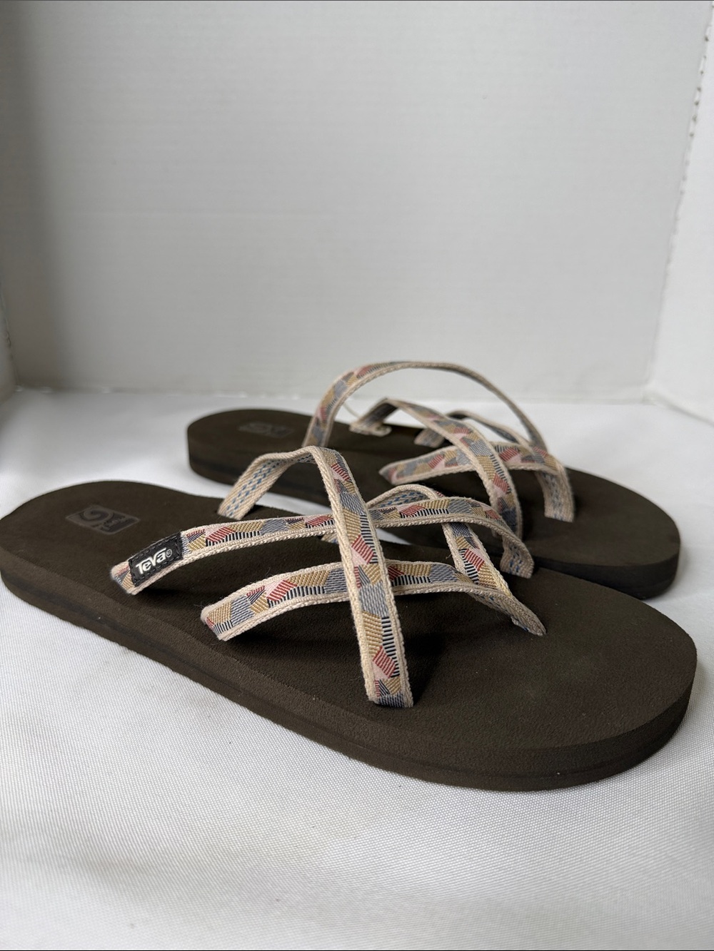 NWT Teva Women's Olowahu  Footbed Sandals Size 10